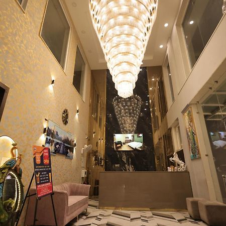 Hotel Crown Ceremonies Faridabad Exterior foto