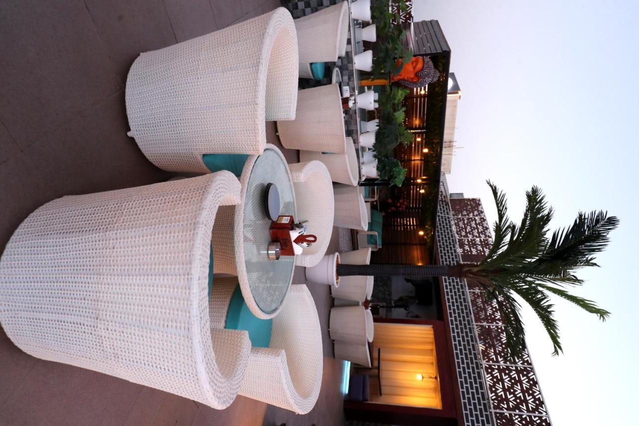 Hotel Crown Ceremonies Faridabad Exterior foto