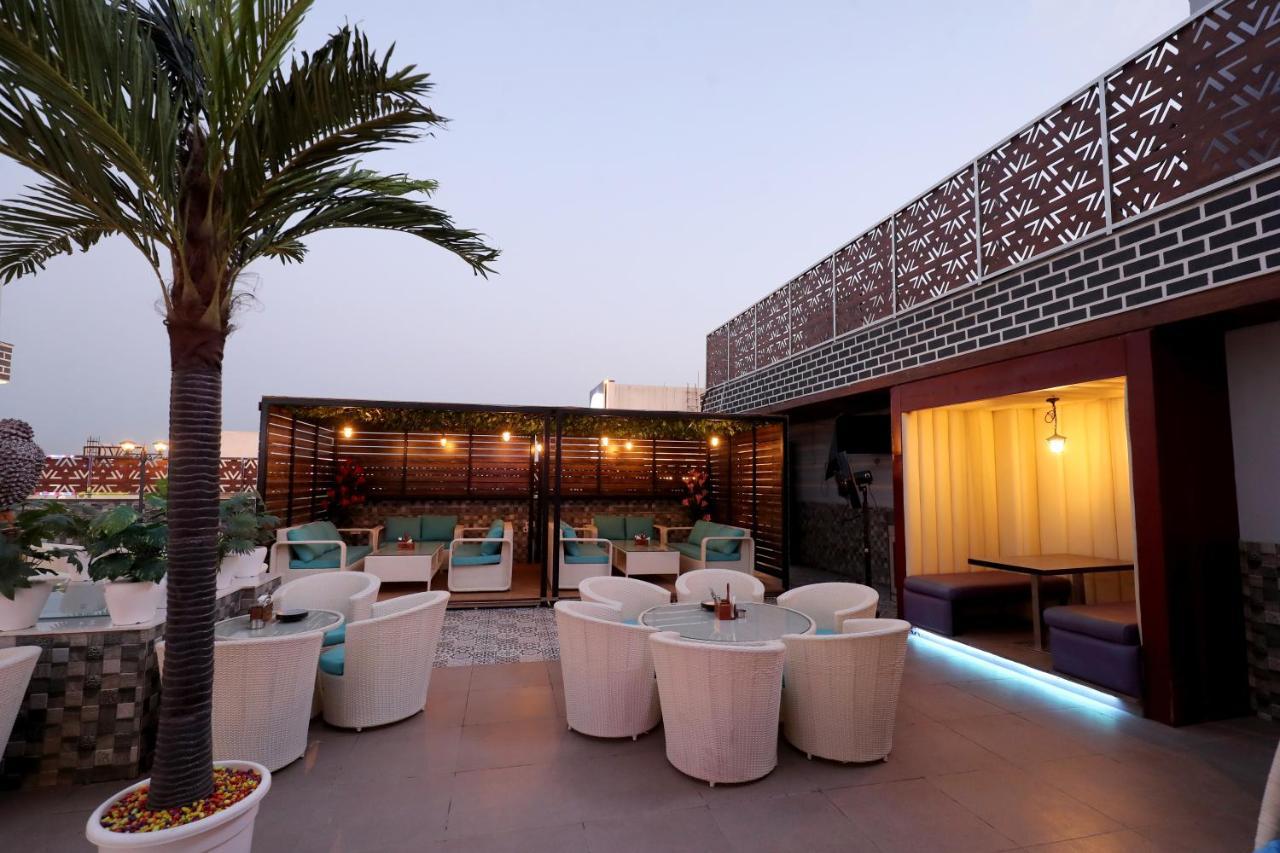 Hotel Crown Ceremonies Faridabad Exterior foto