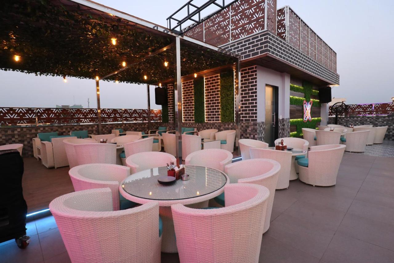 Hotel Crown Ceremonies Faridabad Exterior foto