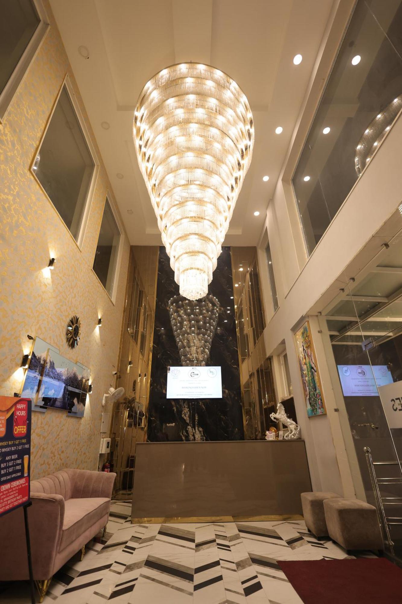 Hotel Crown Ceremonies Faridabad Exterior foto