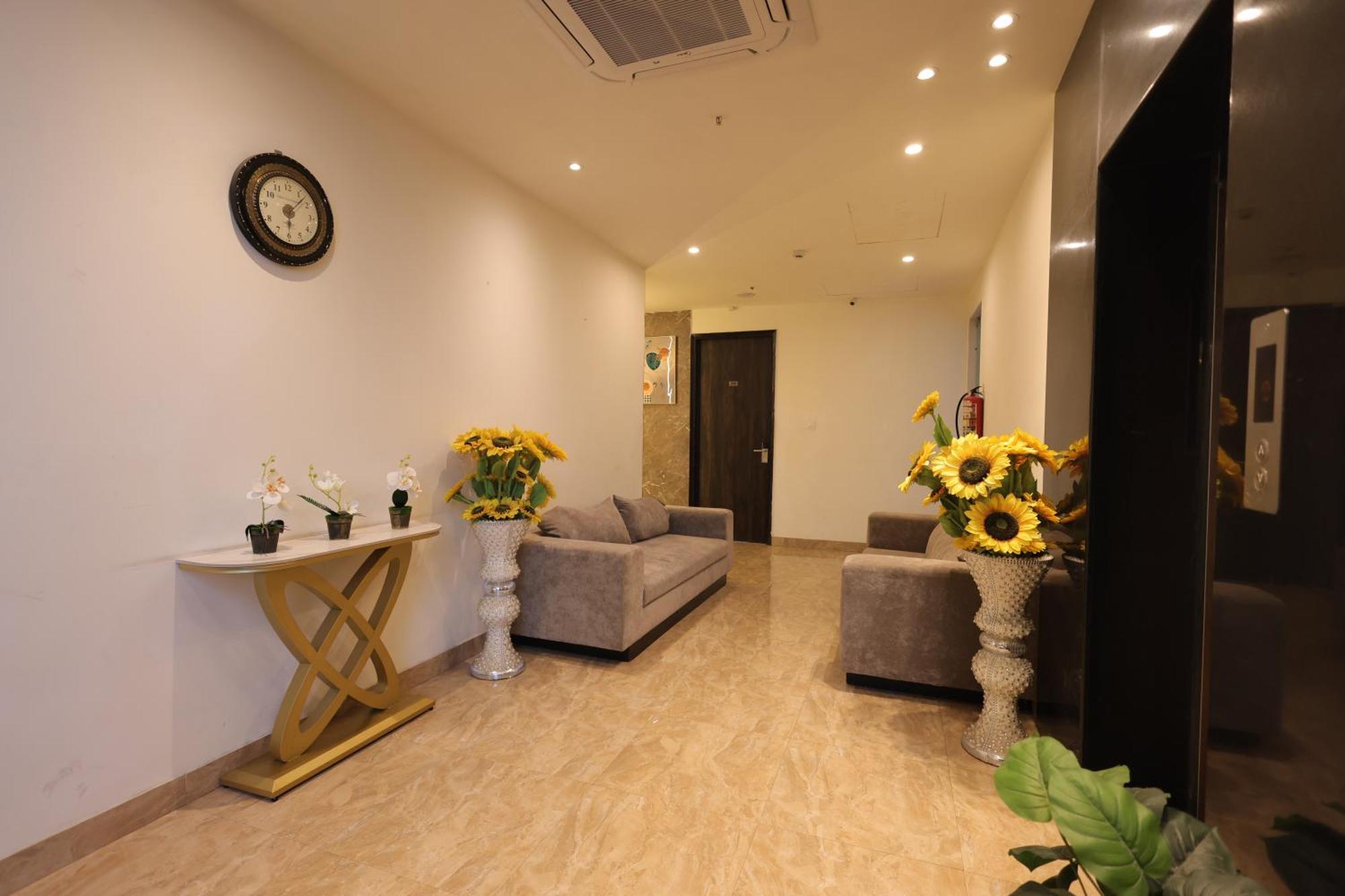 Hotel Crown Ceremonies Faridabad Exterior foto