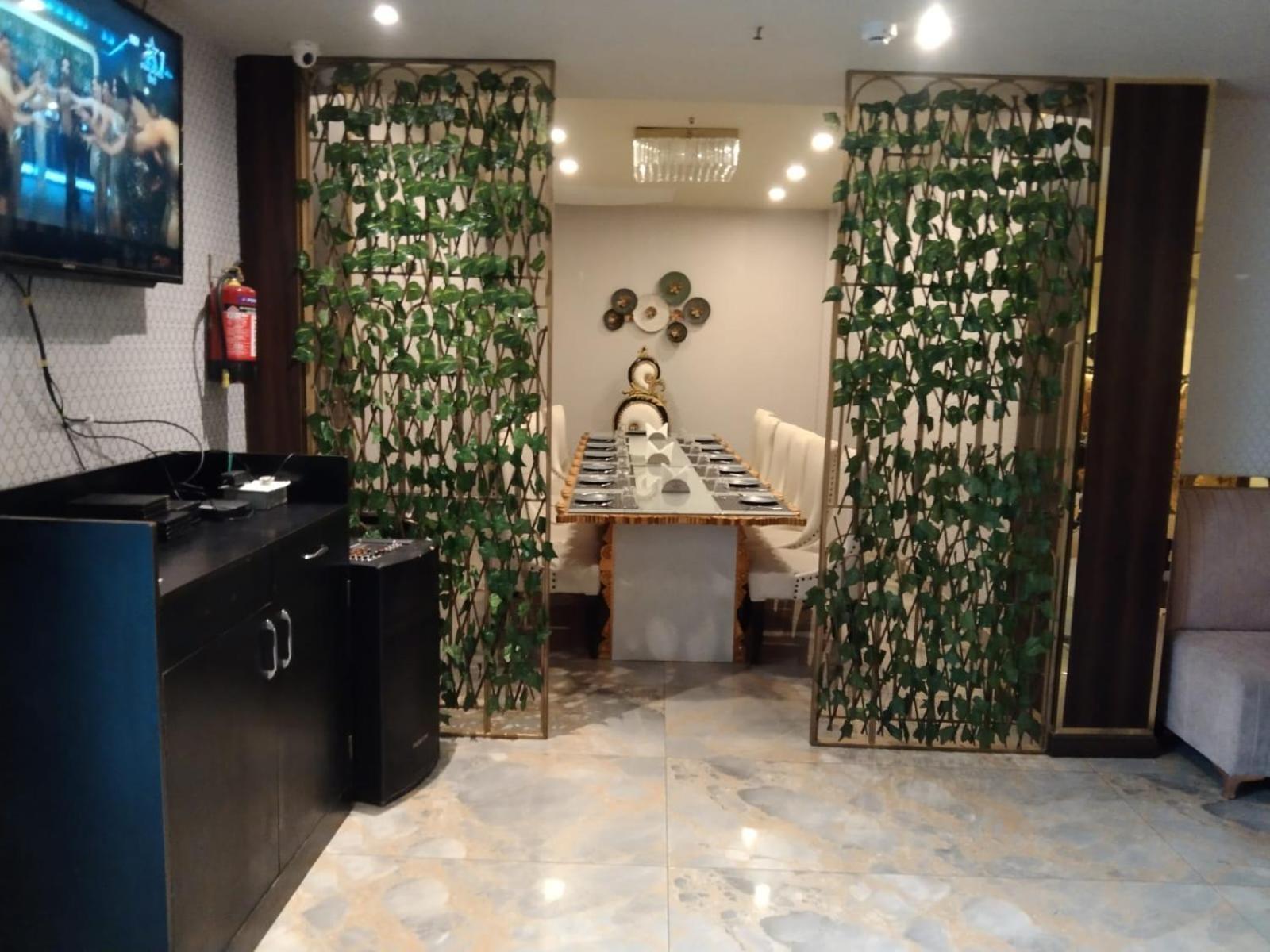 Hotel Crown Ceremonies Faridabad Exterior foto